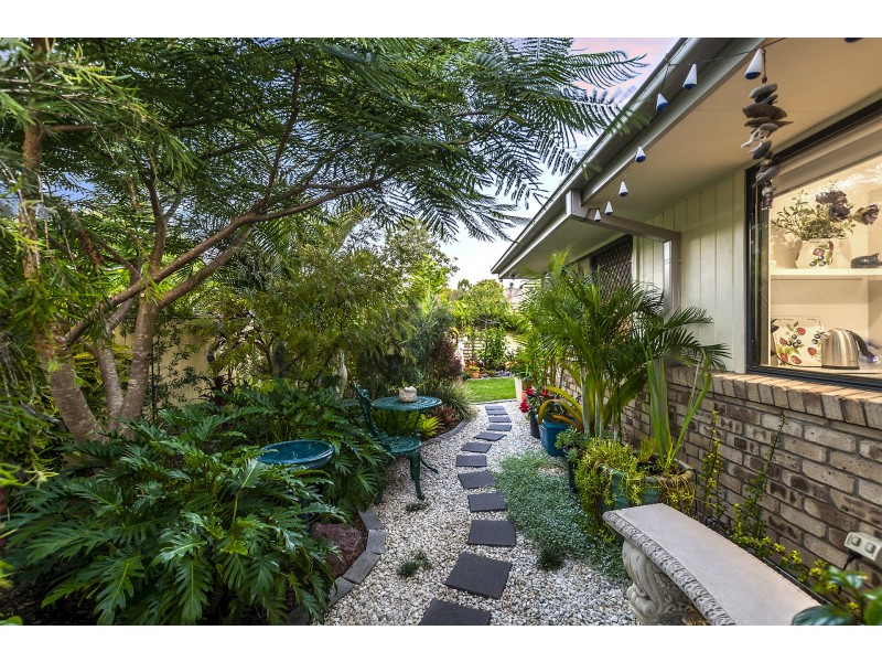 15 Cranberrie Crescent, Pimpama QLD 4209