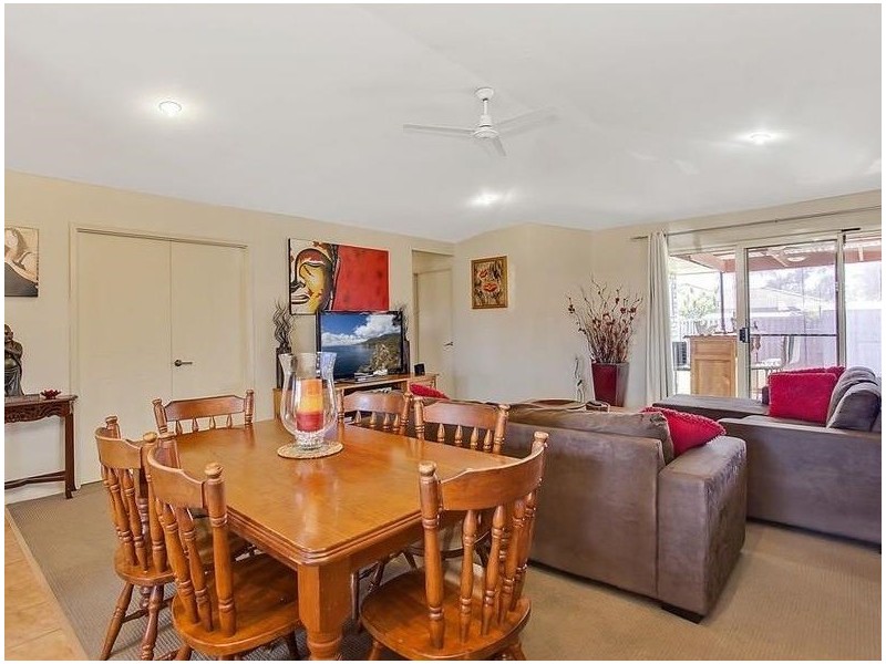 17 Meadow Way, Upper Coomera QLD 4209