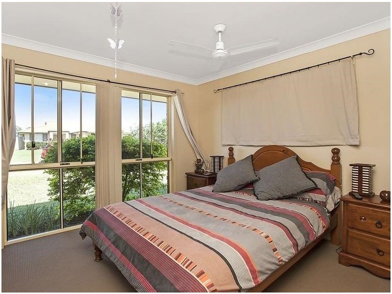 17 Meadow Way, Upper Coomera QLD 4209