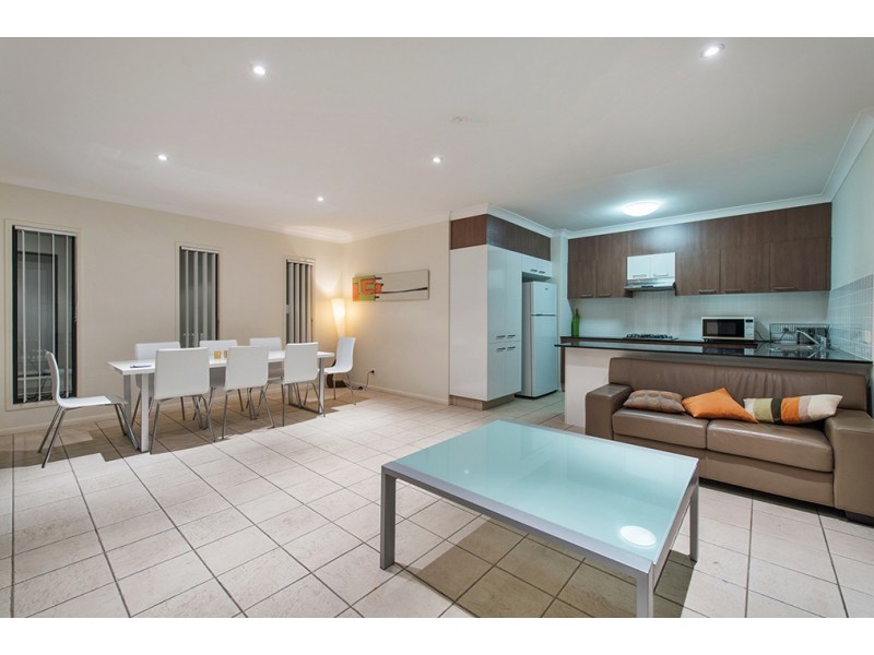 2/24 Jessica Drive, Upper Coomera QLD 4209