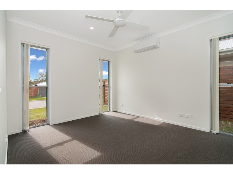 7 Crinum Circuit, Coomera QLD 4209