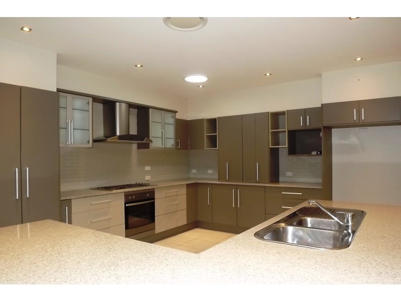 24 Ceil Circuit, Coomera Waters QLD 4209