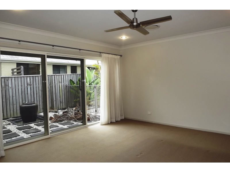24 Ceil Circuit, Coomera Waters QLD 4209