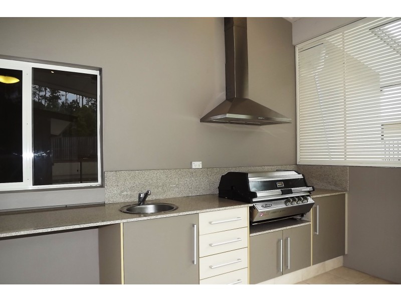 24 Ceil Circuit, Coomera Waters QLD 4209