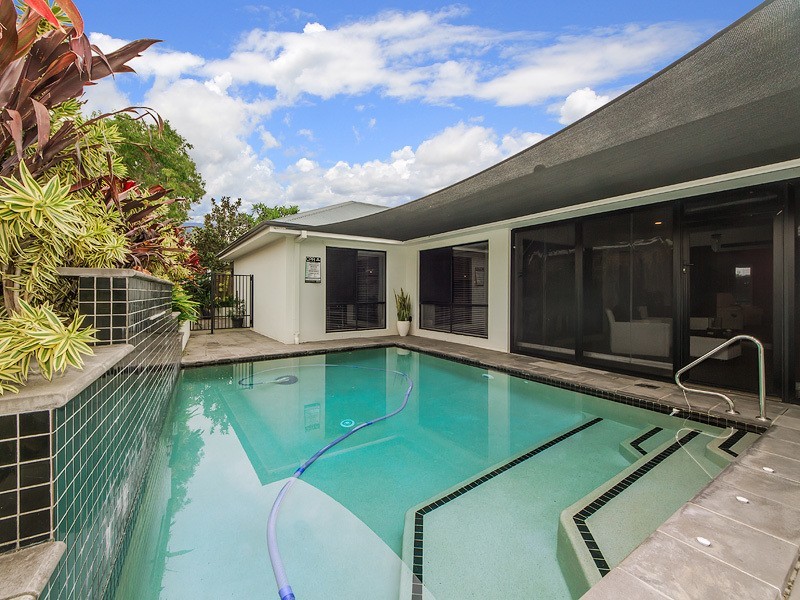 8 Pacha Close, Coomera Waters QLD 4209