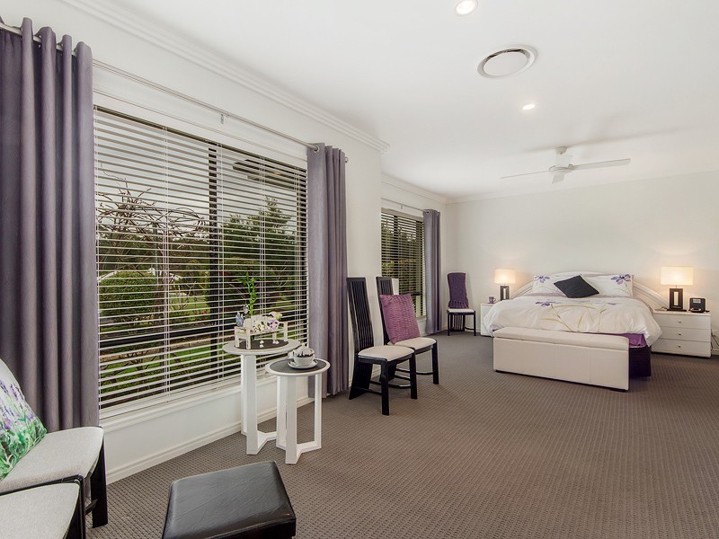 8 Pacha Close, Coomera Waters QLD 4209