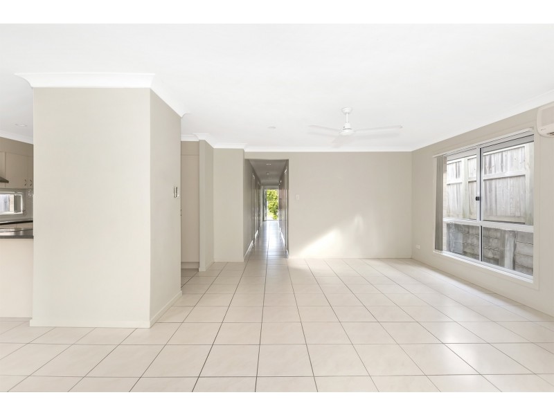 42 Silver Gull Street, Coomera QLD 4209