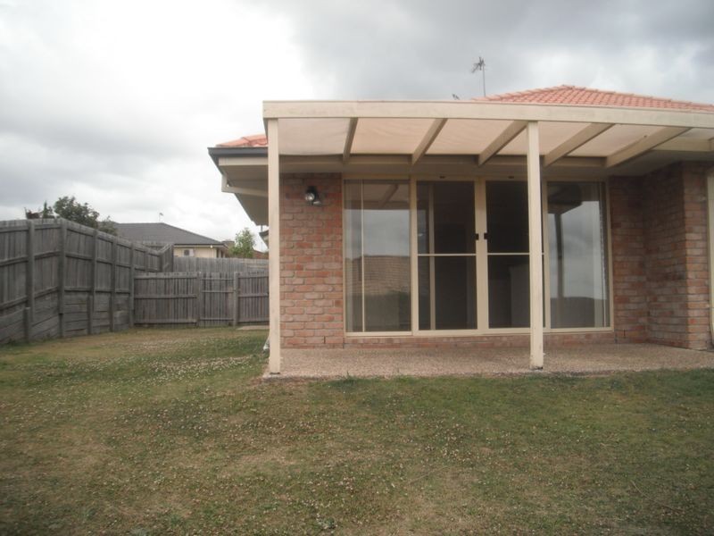 31 Billinghurst Crescent, Upper Coomera QLD 4209