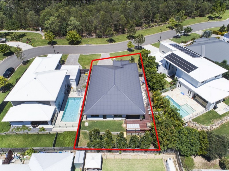 15 Riverbreeze Crescent, Maudsland QLD 4210