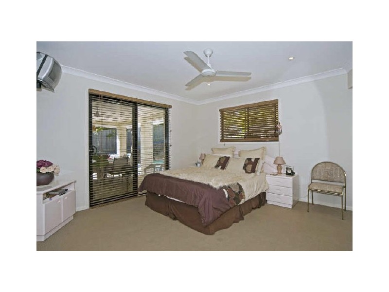 10 Nottinghill Place, Oxenford QLD 4210