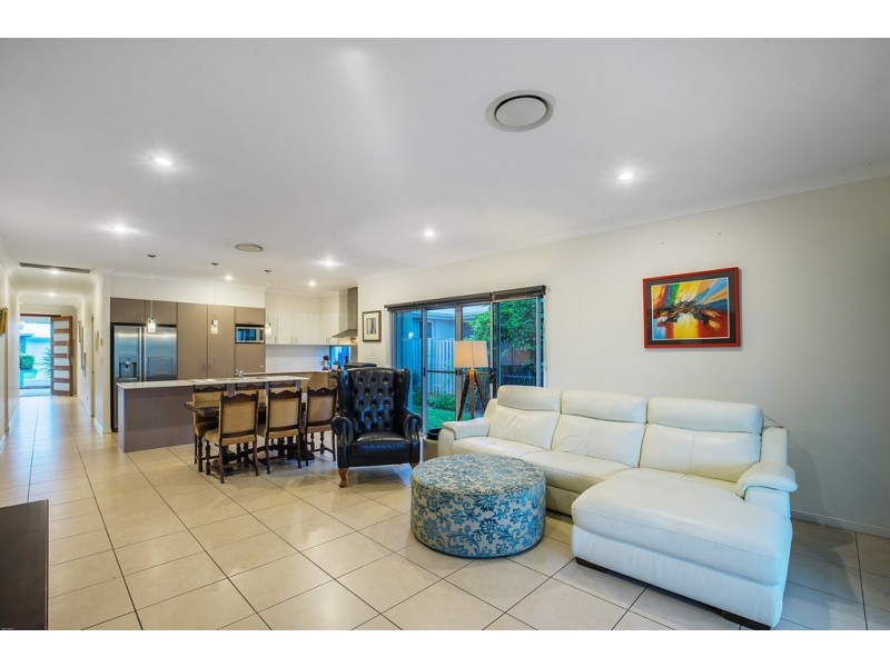 22 Peregrine Crescent, Coomera QLD 4209