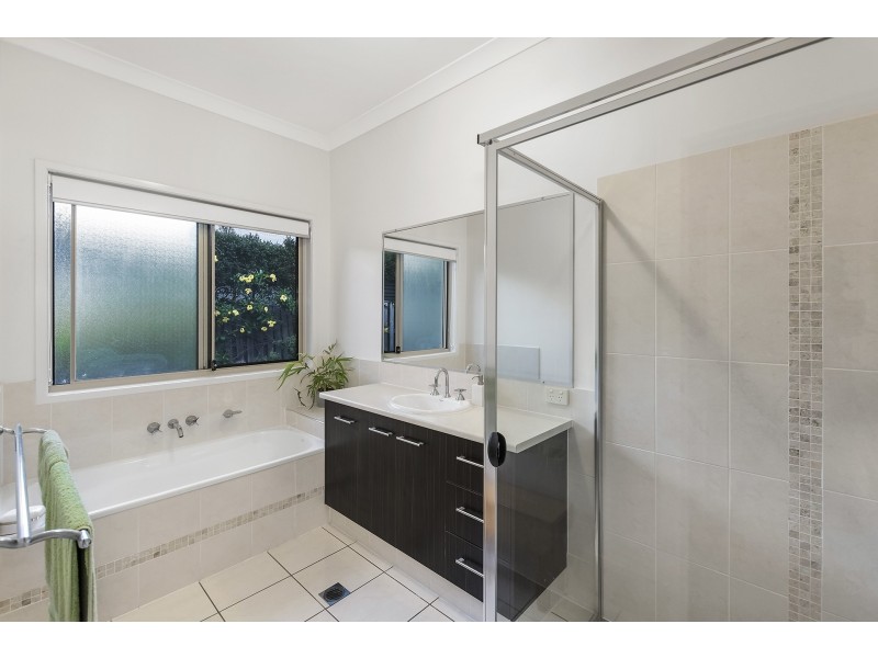 33 Elusive Road, Coomera Waters QLD 4209