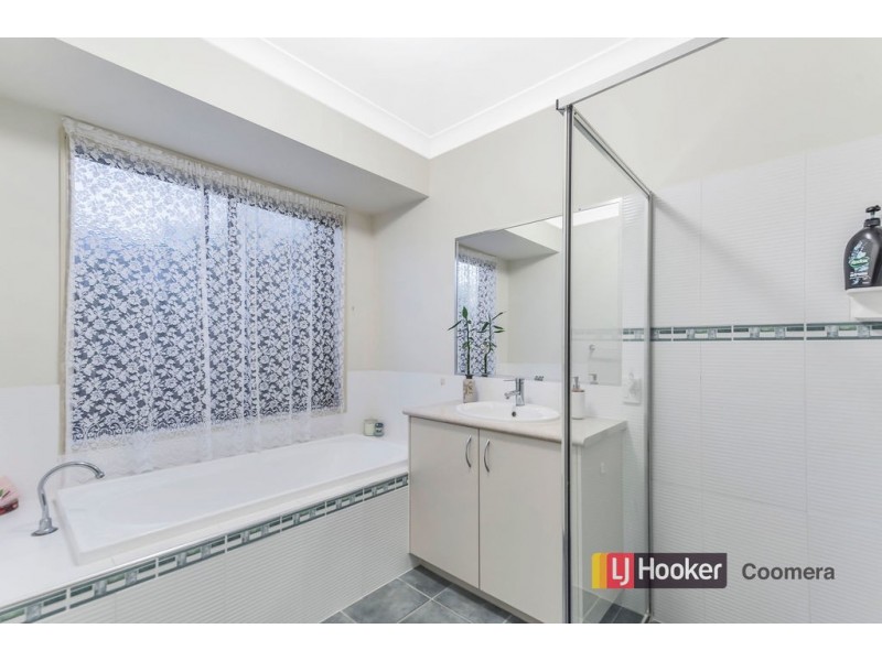 6 Greenleaf Street, Upper Coomera QLD 4209