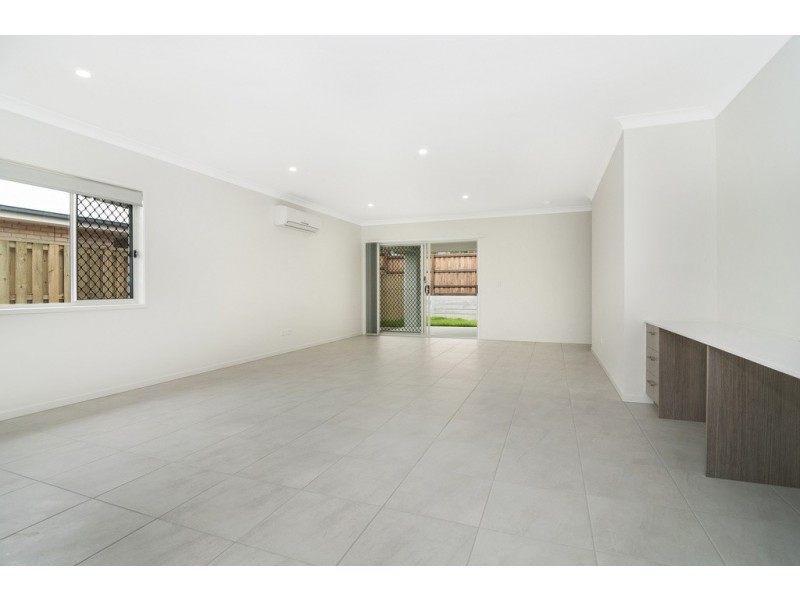 33 Moorinya Circuit, Pimpama QLD 4209