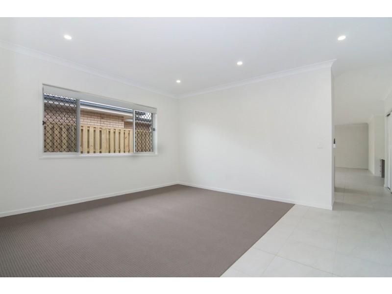 33 Moorinya Circuit, Pimpama QLD 4209