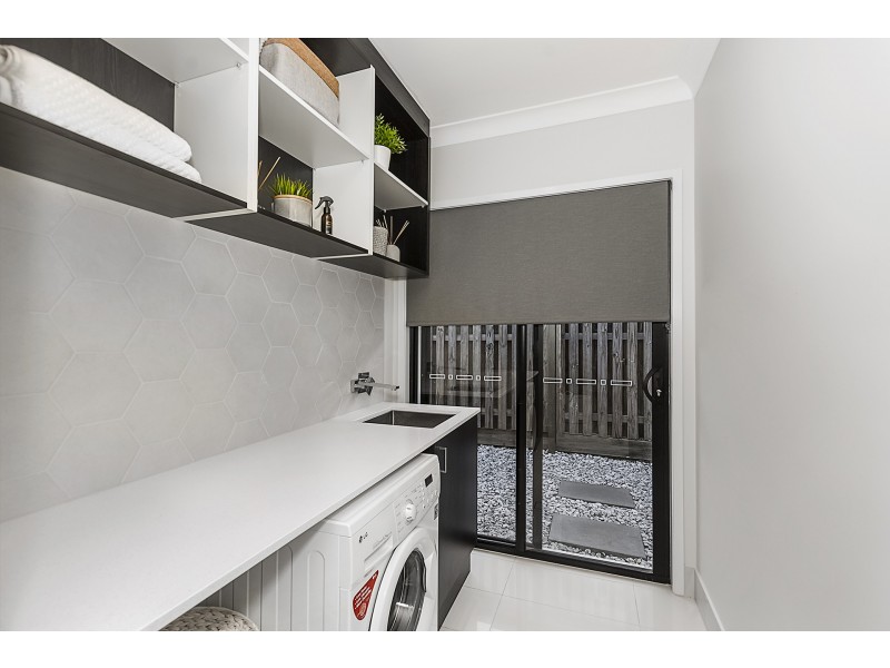 15 Dorretti Circuit, Upper Coomera QLD 4209