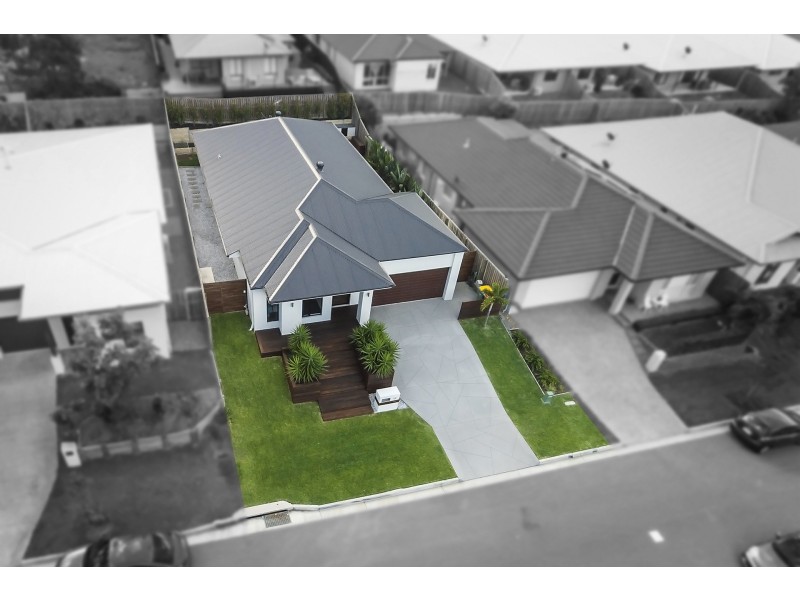 15 Dorretti Circuit, Upper Coomera QLD 4209