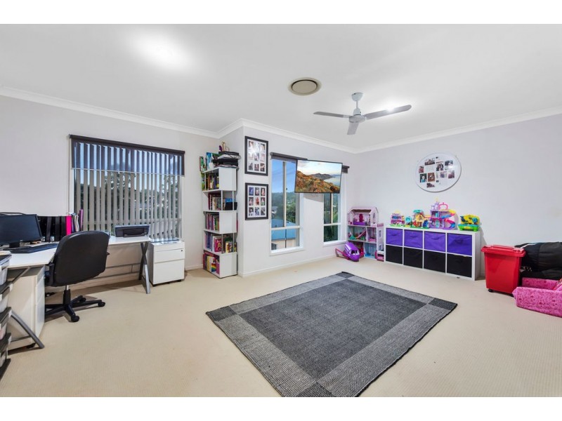 14 Lysterfield Rise, Upper Coomera QLD 4209