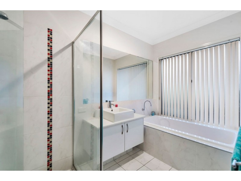 14 Lysterfield Rise, Upper Coomera QLD 4209
