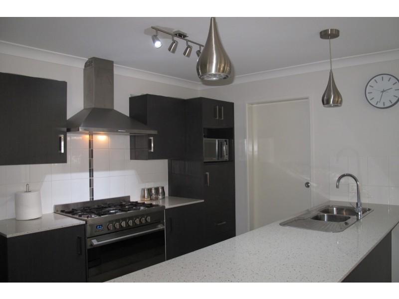 3 Dorretti Circuit, Upper Coomera QLD 4209