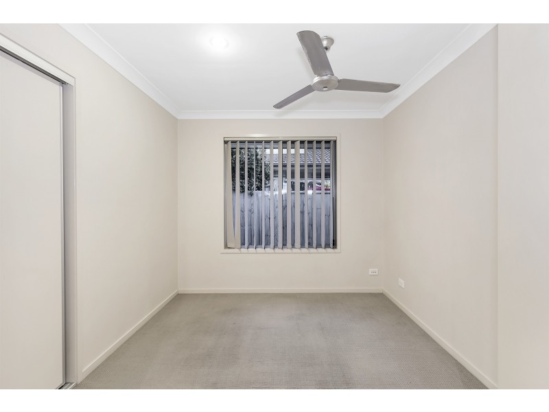 10 James Street, Pimpama QLD 4209