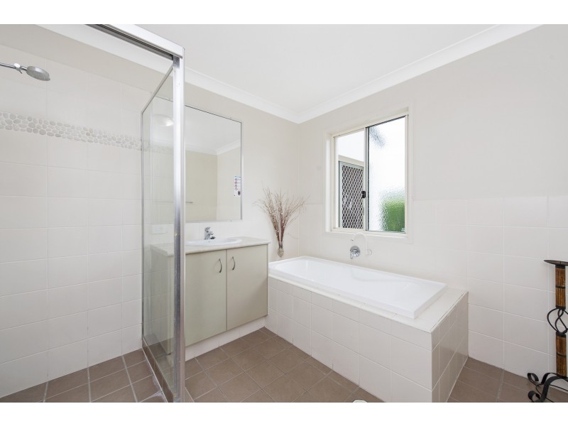 10 Taryn Court, Upper Coomera QLD 4209