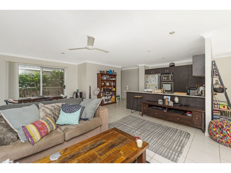 4/2 Bundy Court, Pimpama QLD 4209