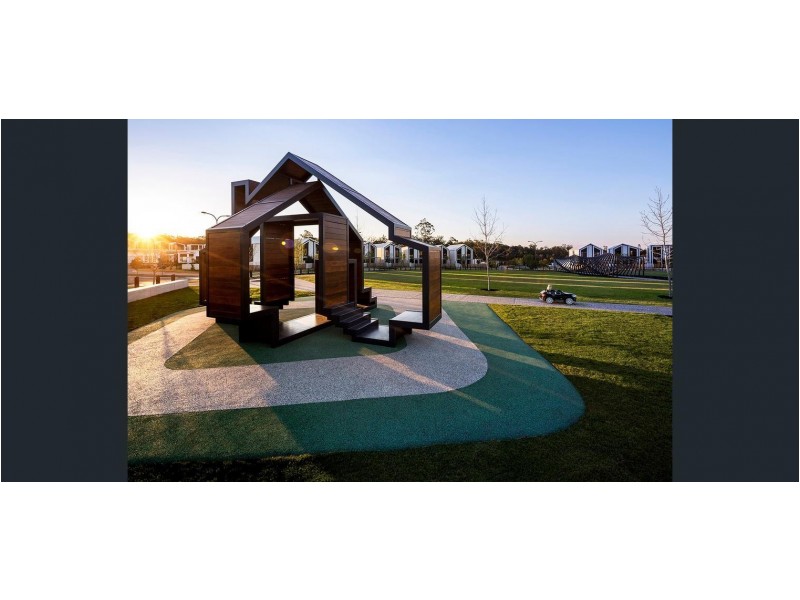 2/8 Peak Crescent, Pimpama QLD 4209