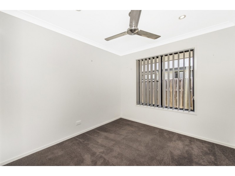 3 Ningaloo Drive, Pimpama QLD 4209