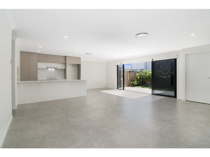 38 Longstaff Crescent, Pimpama QLD 4209