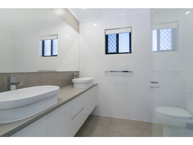 38 Longstaff Crescent, Pimpama QLD 4209