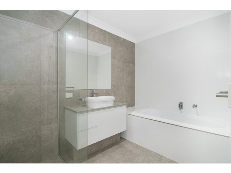 38 Longstaff Crescent, Pimpama QLD 4209