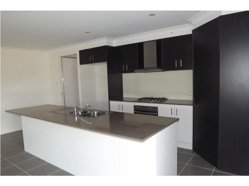 27 Gemini Circuit, Coomera QLD 4209