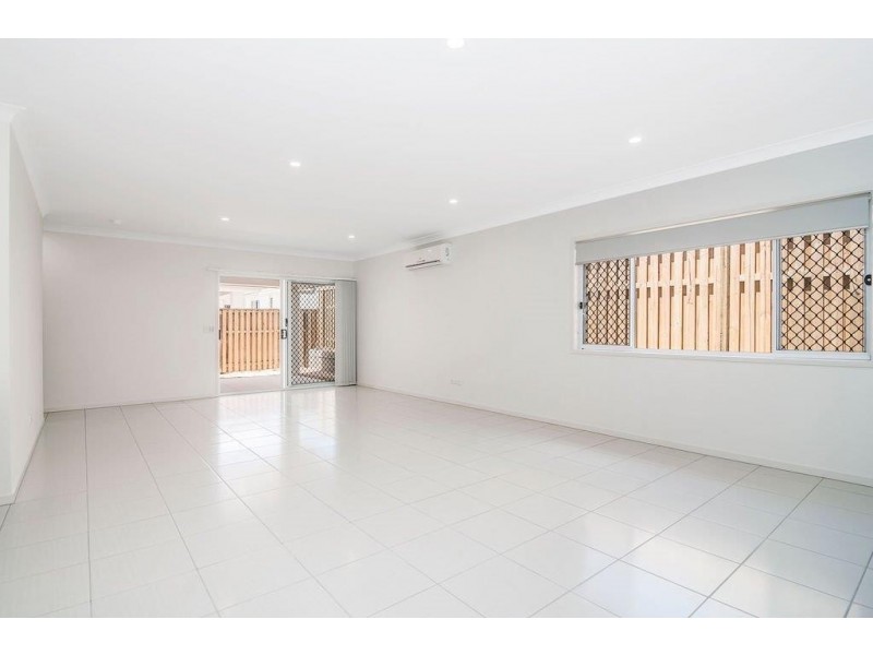 12 Cudmore Street, Pimpama QLD 4209