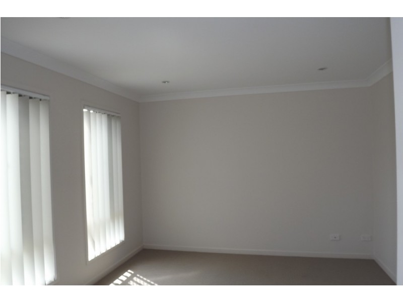 33 Parkvista Circuit, Coomera QLD 4209