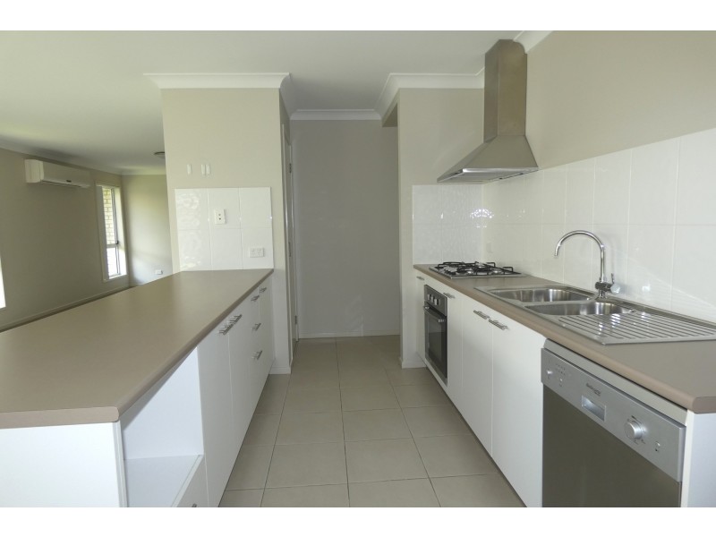 6 Labassa Avenue, Pimpama QLD 4209