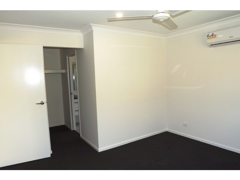 11 Hill Drive, Pimpama QLD 4209