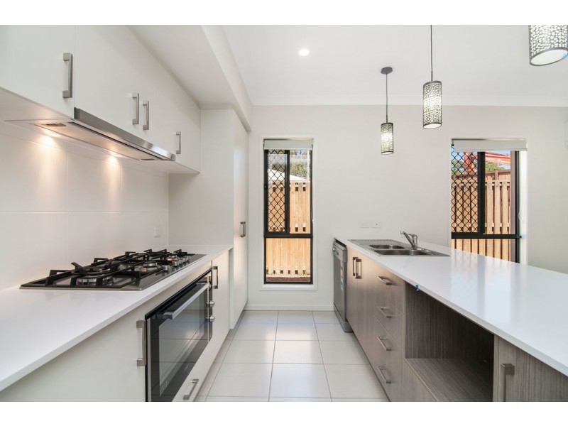 27 Moorinya Circuit, Pimpama QLD 4209