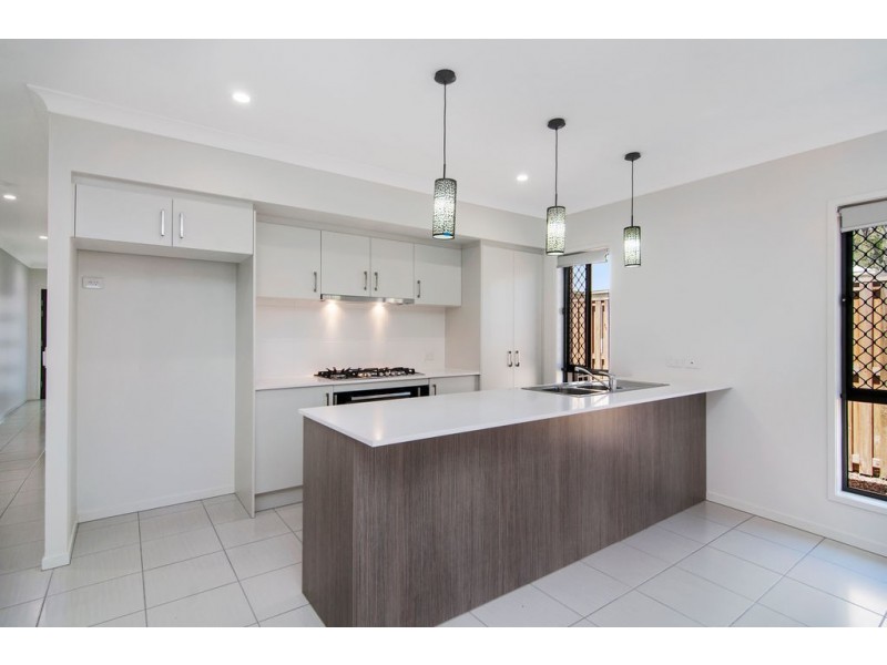 27 Moorinya Circuit, Pimpama QLD 4209