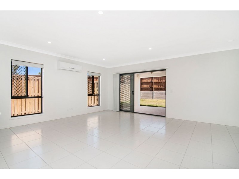 27 Moorinya Circuit, Pimpama QLD 4209