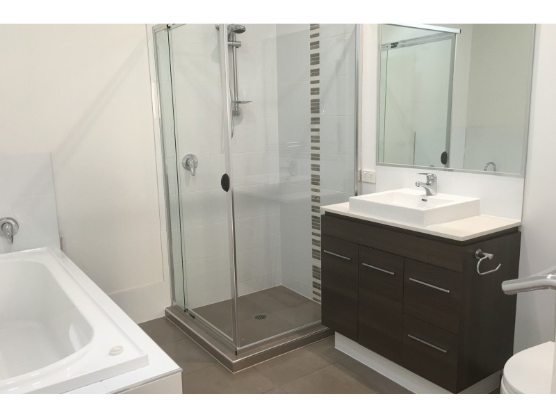 32B Velox Circuit, Upper Coomera QLD 4209