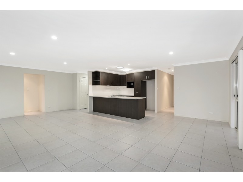 42 Greenleaf Street, Upper Coomera QLD 4209