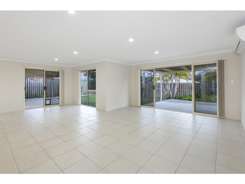 42 Greenleaf Street, Upper Coomera QLD 4209