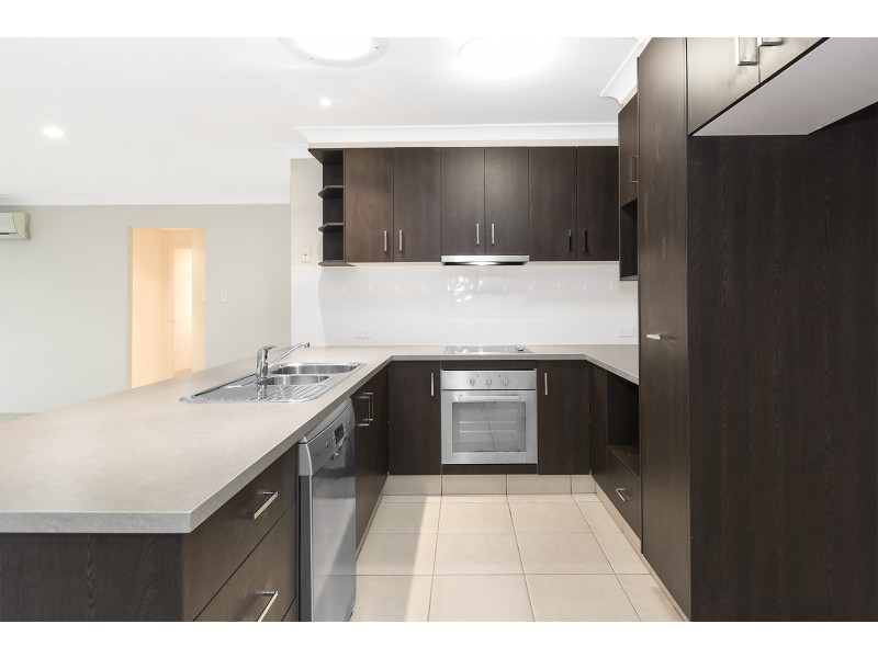 42 Greenleaf Street, Upper Coomera QLD 4209