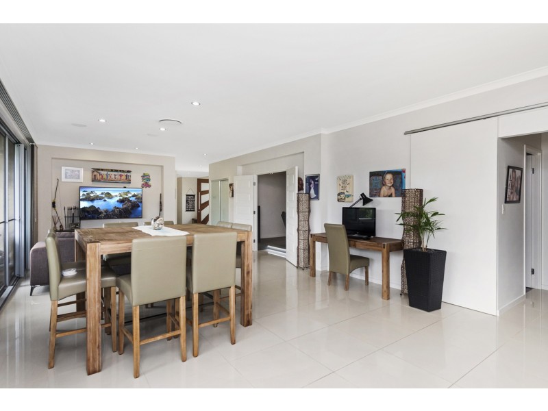 8 Waterlilly Place, Upper Coomera QLD 4209