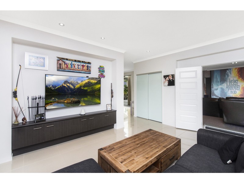 8 Waterlilly Place, Upper Coomera QLD 4209