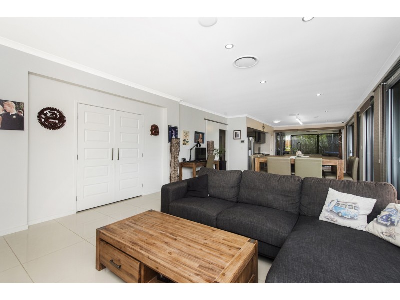 8 Waterlilly Place, Upper Coomera QLD 4209