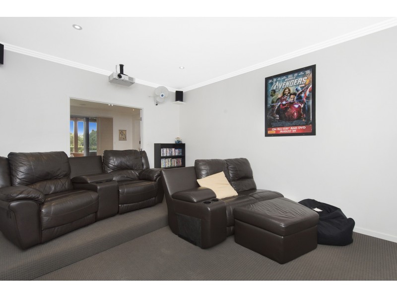 8 Waterlilly Place, Upper Coomera QLD 4209