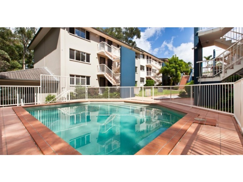 1/129-131 Currumburra Road, Ashmore QLD 4214