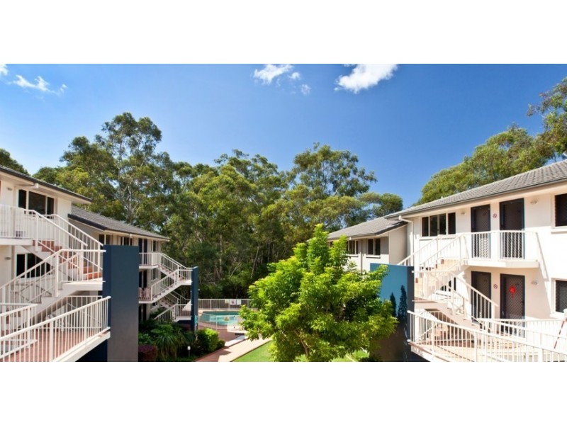 1/129-131 Currumburra Road, Ashmore QLD 4214